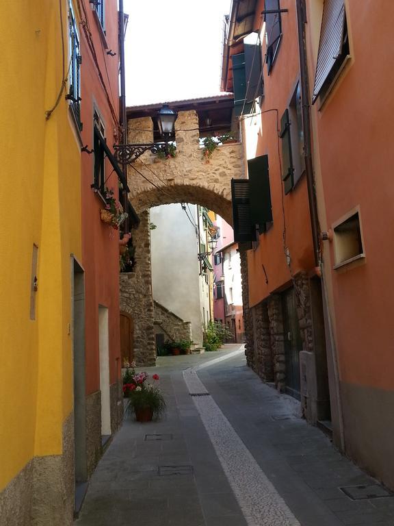 La Luna Nel Borgo Brugnato Exterior foto